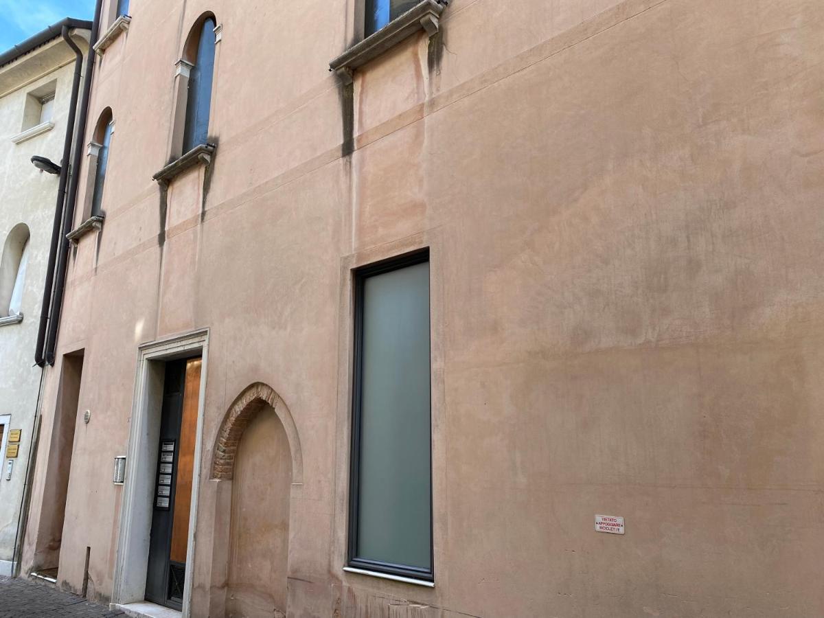 Santa Caterina: Charming Apartment Treviso Eksteriør billede