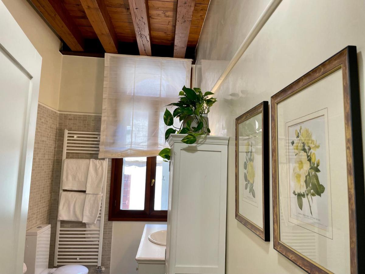 Santa Caterina: Charming Apartment Treviso Eksteriør billede