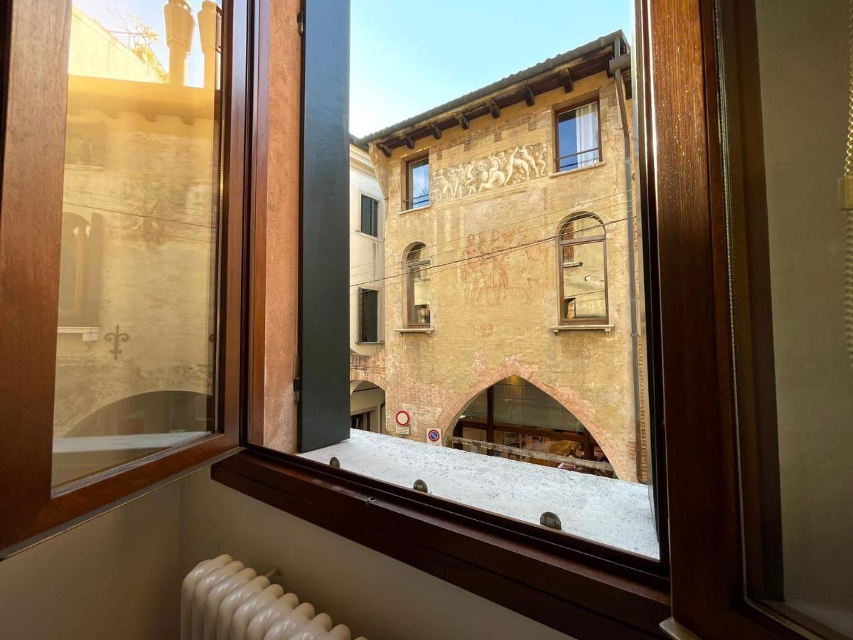 Santa Caterina: Charming Apartment Treviso Eksteriør billede