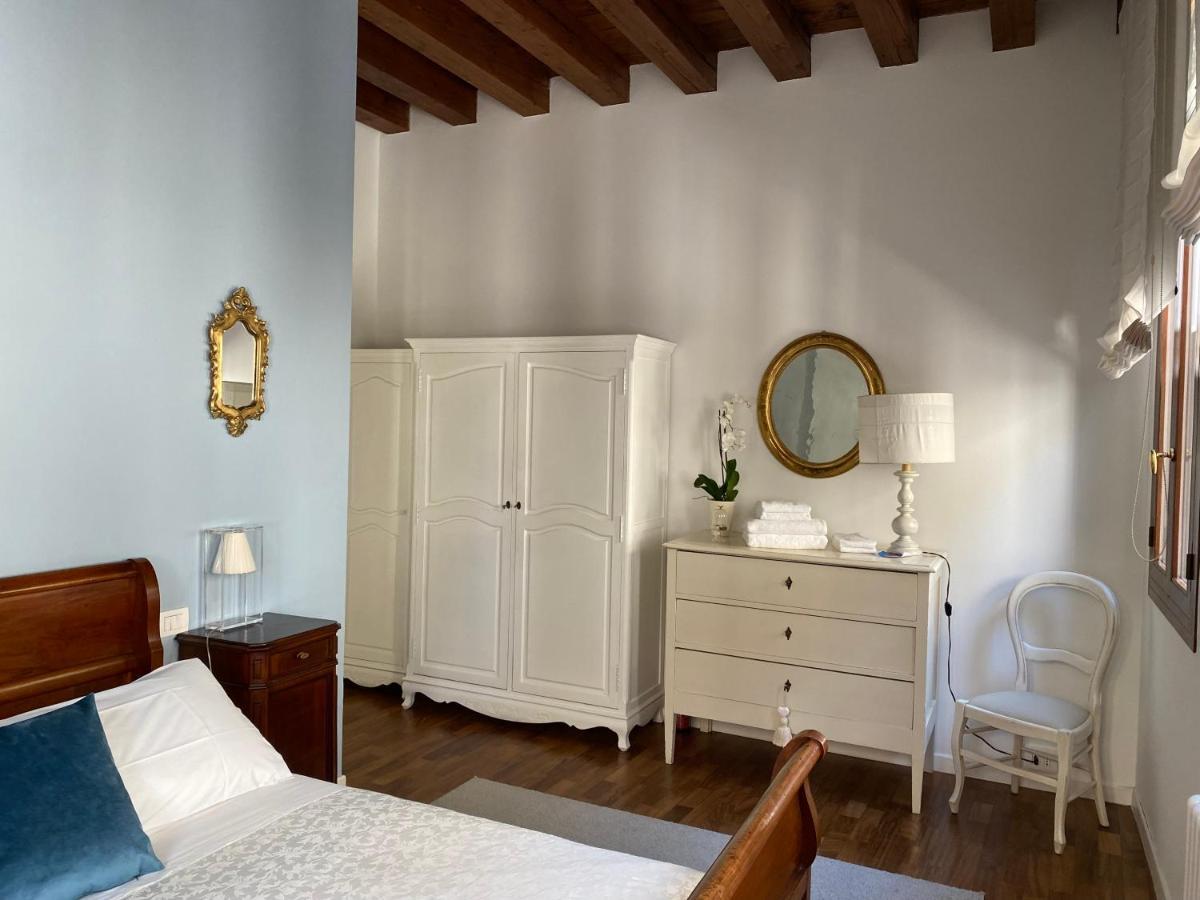 Santa Caterina: Charming Apartment Treviso Eksteriør billede