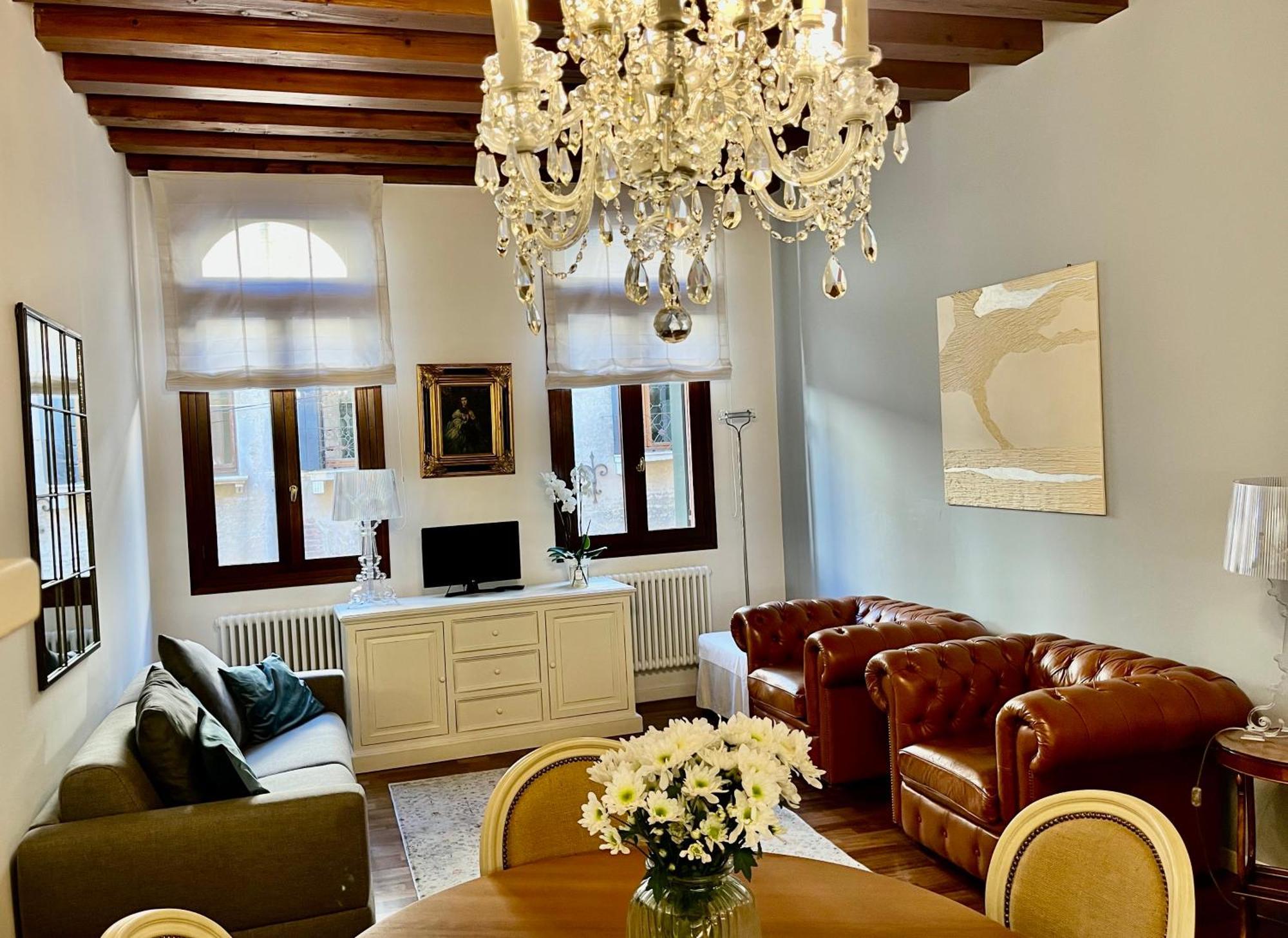 Santa Caterina: Charming Apartment Treviso Eksteriør billede