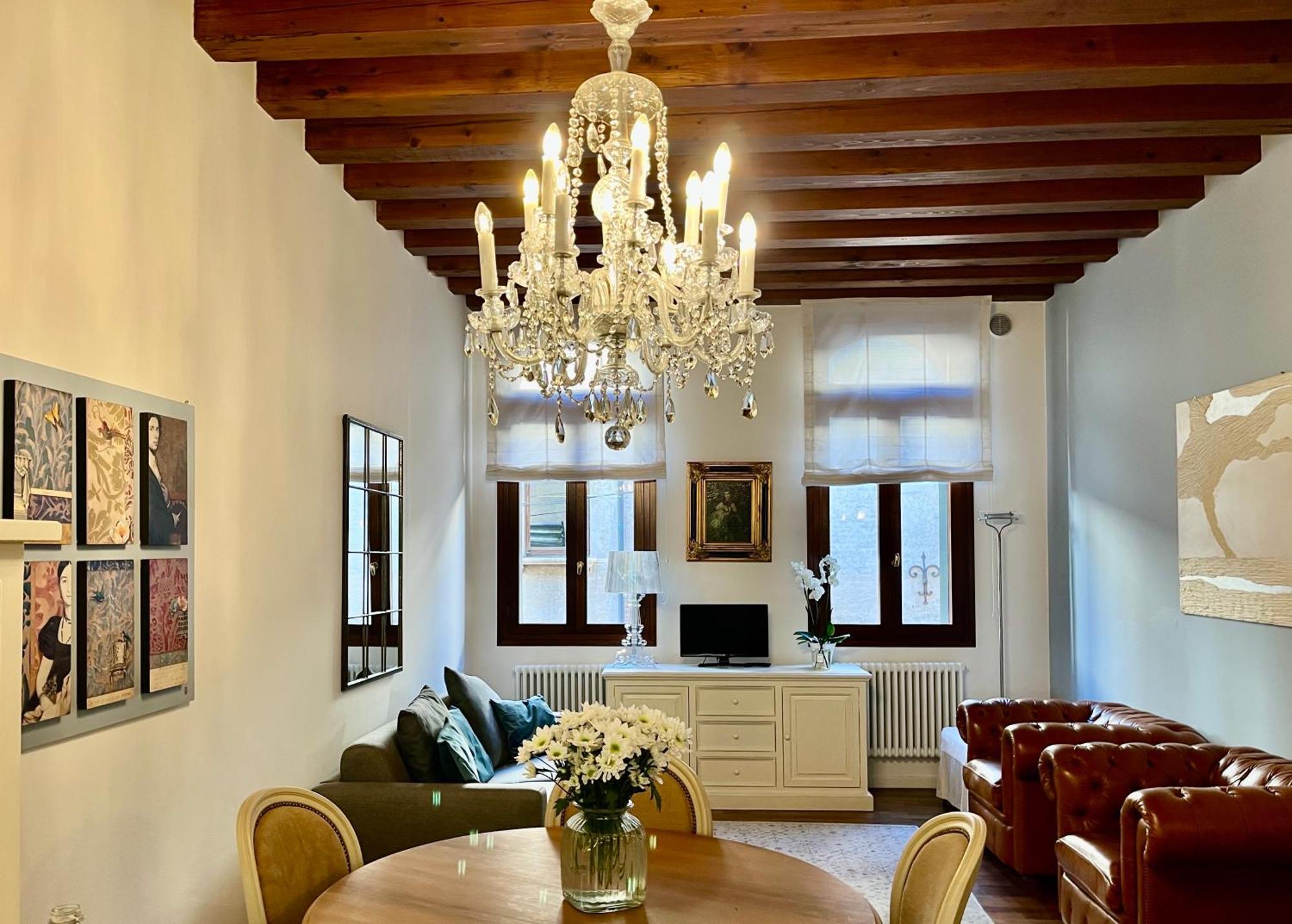 Santa Caterina: Charming Apartment Treviso Eksteriør billede